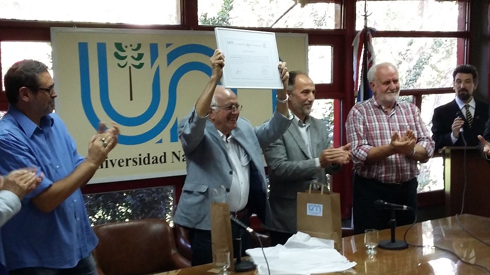 Reconocieron a âCachoâ Barrios Arrechea por institucionalizar la polÃ­tica ambiental durante su gobierno