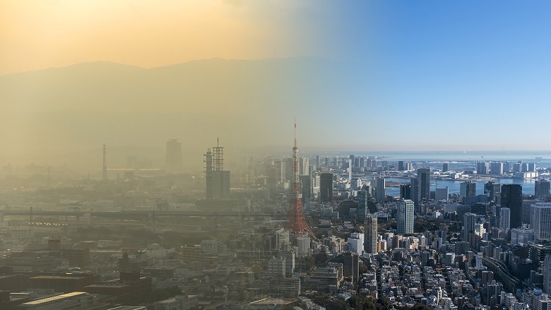 Clean and dirty air over a big city