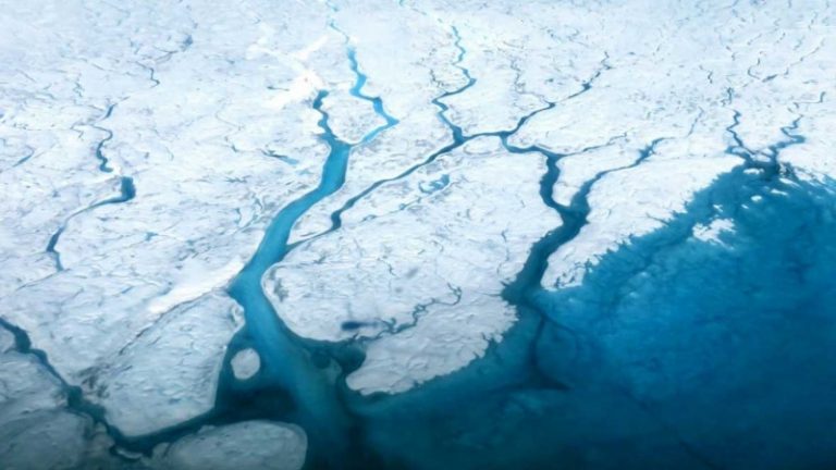 El deshielo de Groenlandia se acelera a un ritmo sin precedentes, advierten científicos