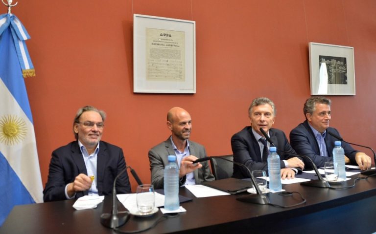 La Mesa Foresto-industrial reclamó a Macri el pago de la millonaria deuda del incentivo forestal y pidió apoyo por la crisis de la actividad