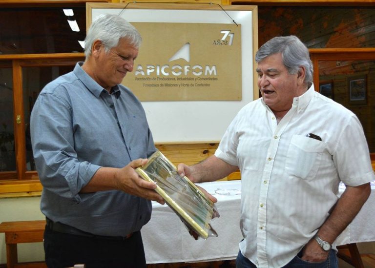 Tras 14 años, Pedro López Vinader deja la presidencia de APICOFOM y será reemplazado por Guillermo Fachinello