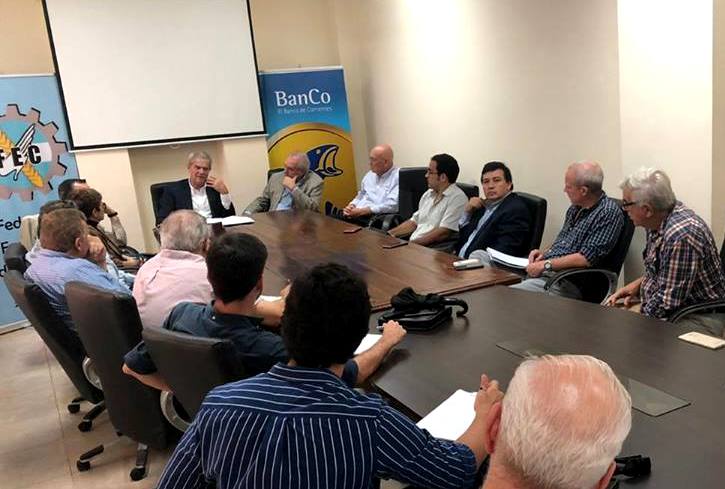 Iván Tomaselli en Corrientes: “Para ser eficiente y rentable, el sistema foresto-industrial debe contar con una planta de celulosa sustentable”