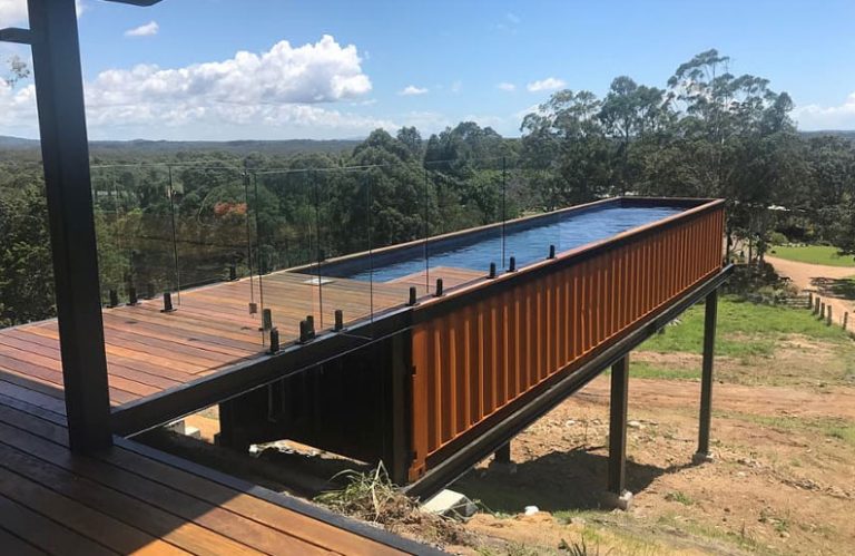 Containers que se convierten en piscina