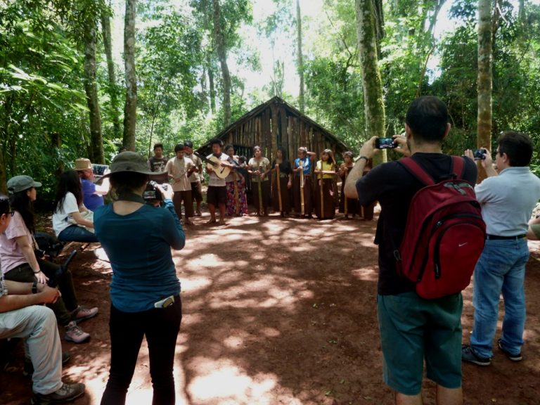 Semana de los Pueblos Indígenas: debatirán en todo el país sobre los derechos de territorialidad reconocidos en la Constitución Nacional