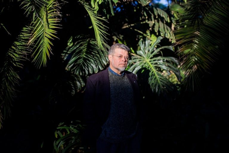 Entrevista a Carlos Bertonatti: «Distanciarse de la naturaleza, te deshumaniza»