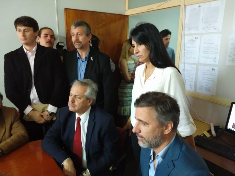 Alberto Fernández se reunió en Misiones con representantes de FAIMA y se comprometió a «mantener la modalidad de trabajo de la Mesa de Competitividad Foresto-industrial», de ganar las elecciones 