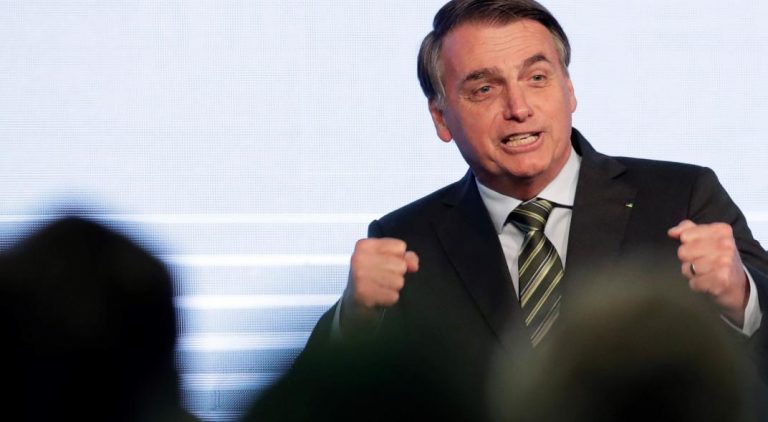 Jair Bolsonaro insinuó que las ONGs podrían estar detrás de los incendios forestales en la Amazonía