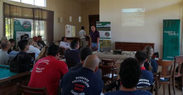 Manejo de Fuego: dictan talleres en Candelaria para minimizar el impacto del fuego en pastizales y campos del sur misionero