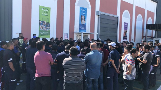 Papelera Kimberly-Clark cerró su planta industrial en Bernal y más de 200 trabajadores fueron despedidos