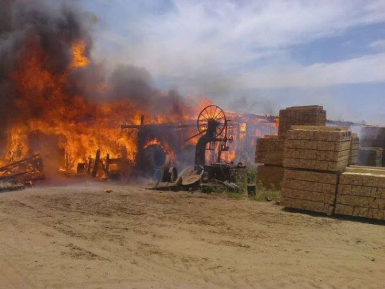 Corrientes: incendios en dos aserraderos de Santa Rosa expusieron la falta de seguridad e infraestructura para contener situaciones de riesgo para la población