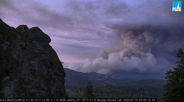 EEUU: se extiende un gran incendio forestal en el Norte de California quemando cerca de 5 mil hectáreas y miles de evacuados en Susanville
