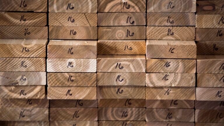 Canadá: Los nuevos precios récord de los productos de madera impulsan las estimaciones del mercado al 2021