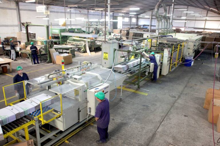 Voith instaló en Paraguay los equipos de una línea de preparación de pasta de Kartotec, en Villeta