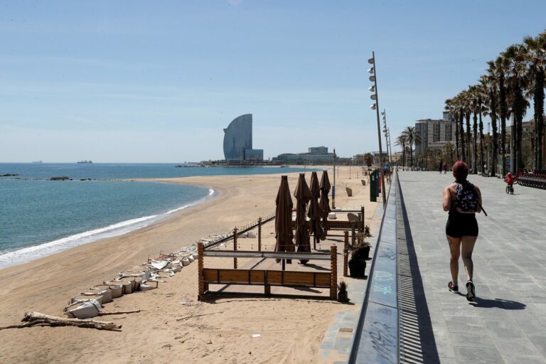 España: informe revela que los municipios costeros y más urbanizados están expuestos ante fenómenos extremos del clima