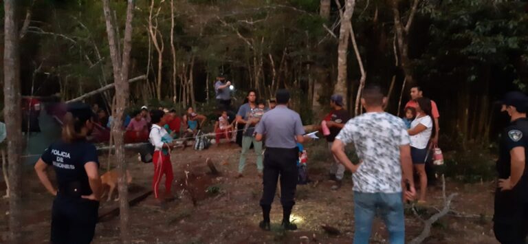 Toma de tierras al norte de Misiones: en forma organizada y con integrantes foráneos, usurparon una propiedad privada y quemaron áreas de una reserva natural en Wanda