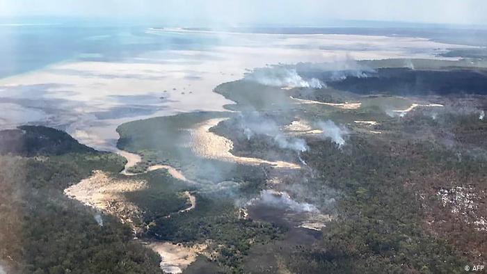 Australia sufre devastadores incendios forestales en la isla Fraser, y amenazan un ecosistema único en el mundo protegido por la UNESCO