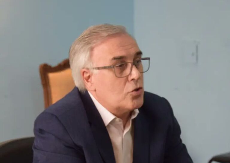 Claudio Anselmo, ministro de Producción de Corrientes: «Las exportaciones forestales alcanzaron los 50 millones de dólares en el primer semestre de 2021, superó lo exportado en 2020»
