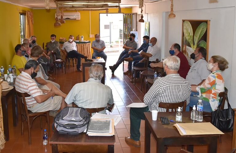 Las PyMEs madereras de Misiones y Corrientes se unen ante la preocupación por el abastecimiento futuro de la materia prima, competitividad industrial y mejora de la logística