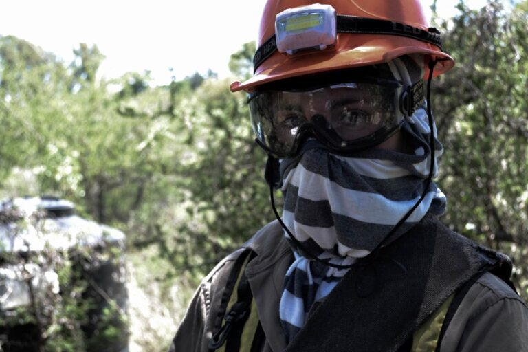 Territorios y resistencias: conocé el trabajo de autogestión comunitaria y disidente contra los incendios en Córdoba
