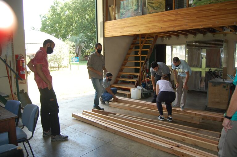 Concordia: capacitación en clasificación visual de madera estructural para el instituto autárquico Municipal