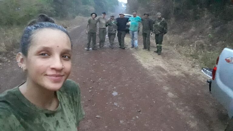 Tras semanas de lucha contra incendios rurales simultáneos, llegaron las lluvias y aplacaron las llamas en zonas de Misiones y Corrientes