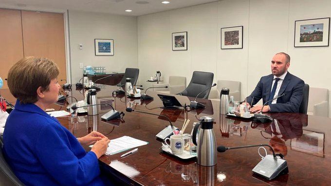 Argentina registra la inflación más alta de los últimos 20 años y la región de América Latina la más alta de los últimos 15 años