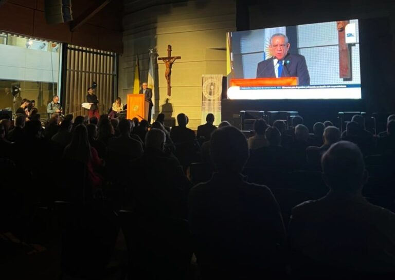 “Necesitamos una política de cambio, que vaya hacia la producción, el empleo y el asociativismo”, dijo el presidente de CONINAGRO