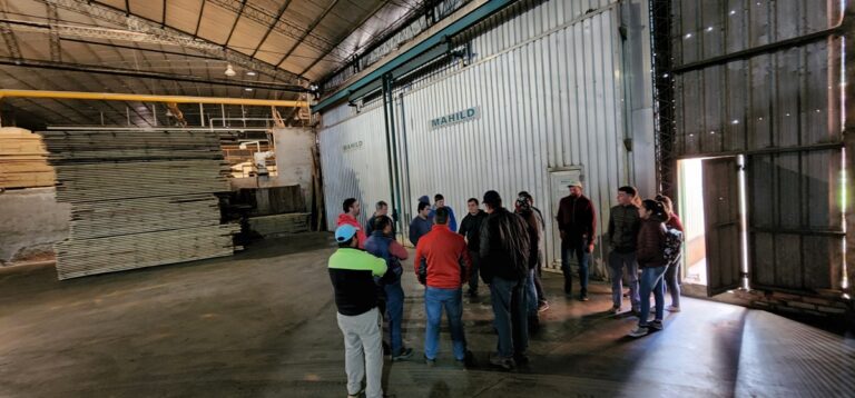 InFoPro Misiones | Con la asistencia de más de 40 interesados de aserraderos y jóvenes de la zona centro, concluyó un nuevo curso de Secado de Madera Aserrada para PyMEs en Panambí