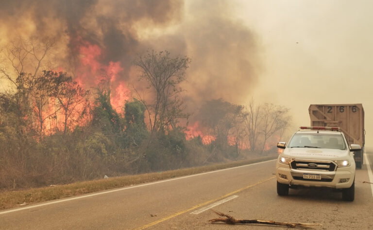Jujuy | El Gobierno provincial presentó denuncia penal por incendios intencionados en Yuto que puso al peligro la seguridad y la salud pública