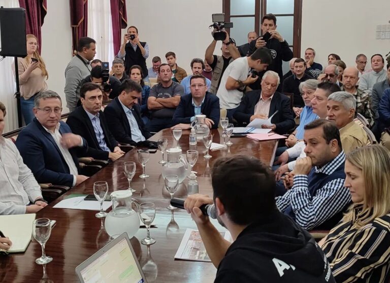 Misiones | Se reactivó la Mesa Foresto-industrial Provincial con anuncios de nuevas líneas de créditos e información de crecimiento del consumo y empleo en aserraderos