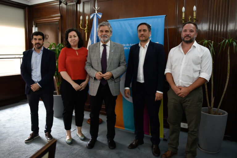 Programa de Investigación +Ciencia +Bosques, una iniciativa para fortalecer la producción de conocimientos y mejorar el alerta temprana de deforestación
