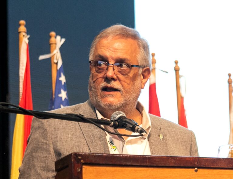 Luis Mestres : “En Corrientes hay madera disponible y estadísticas forestales, habrá que acercar más a las PyMEs con los productores y pensar en la asociatividad a futuro”