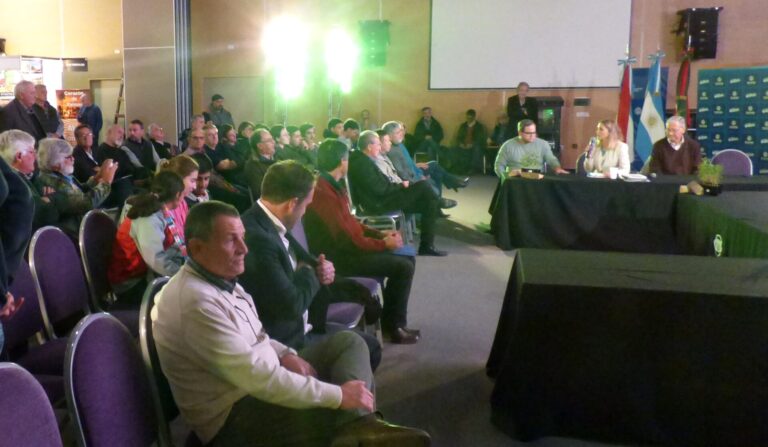 Entre Ríos | Ley 25.080, construcción de viviendas de Madera y prevención de incendios, entre los ejes de la reunión de la Mesa Provincial Forestal