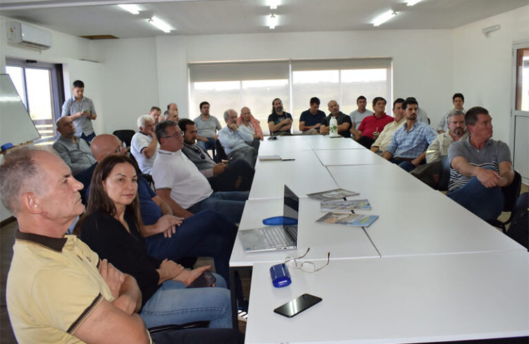 Misiones | Avanzan en acuerdos para el manejo y aprovechamiento sostenible de la madera nativa en la provincia