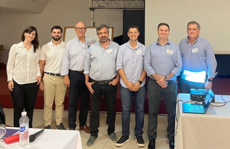 IERAL NEA realizó el II Taller Sectorial Foresto-industrial en Posadas : analizan los temas de agenda a resolver hacia el 2024