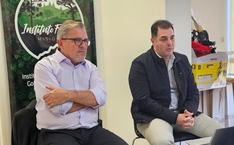 Con el voto en contra del representante de la industria celulósica, el directorio del InFoPro Misiones por mayoría fijó el precio mínimo de chip leña por $4.411 la tonelada
