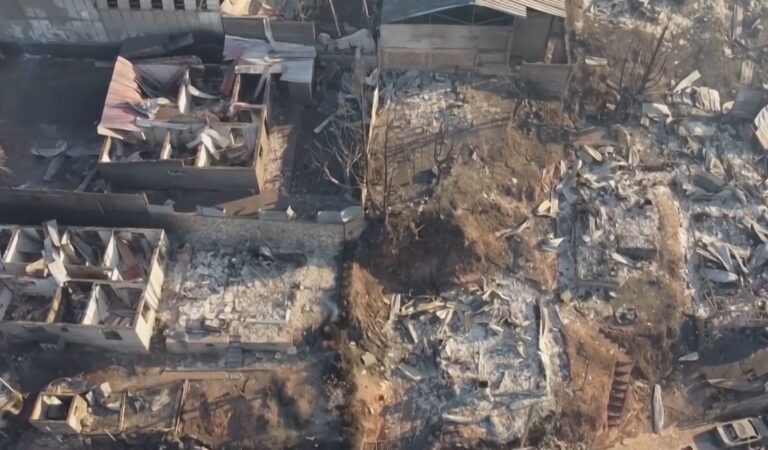 Fueron intencionales los dramáticos incendios de febrero en Valparaiso | La justicia chilena detuvo a un ex bombero y un ex brigadista como presuntos autores del delito