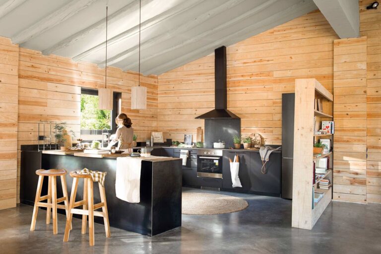 Más madera | La cocina moderna, sencilla y natural es tendencia en 2024