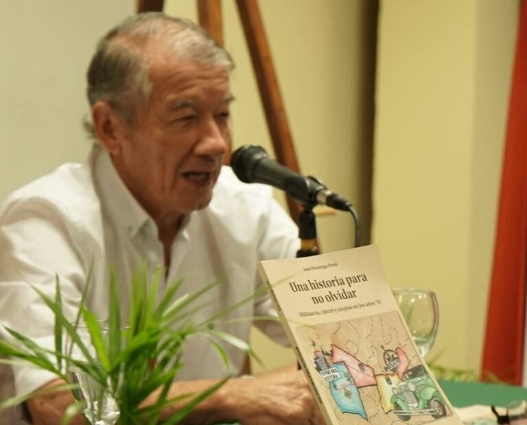 Misiones | El ingeniero forestal y docente Juan Perié presentó su libro «Una historia para no olvidar»