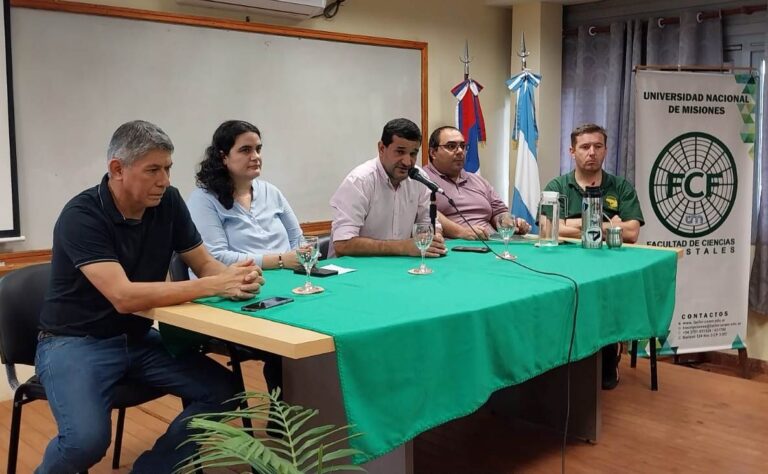 Misiones | Debaten en la Facultad de Ciencias Forestales de la UNaM la actualización del Plan de Estudios de Ingeniería Forestal con un enfoque competitivo y moderno