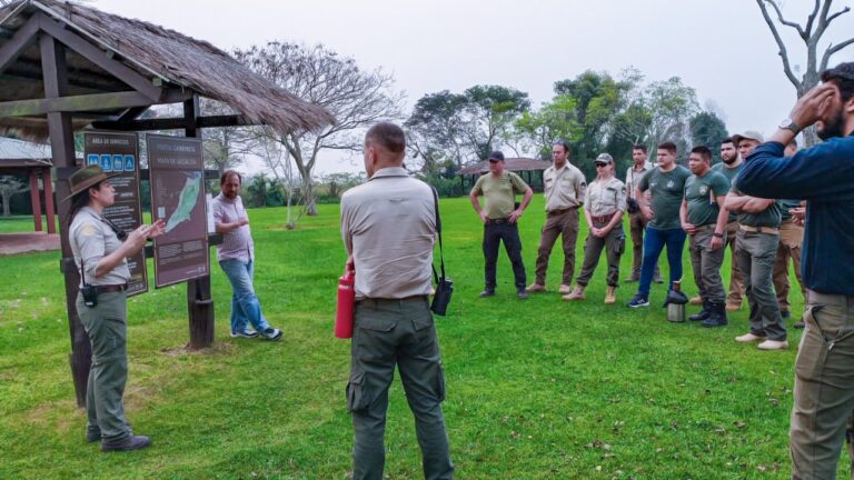 Guardaparques del Bosque Atlántico de Argentina y Paraguay fortalecen lazos en el 2do encuentro realizado en el Iberá