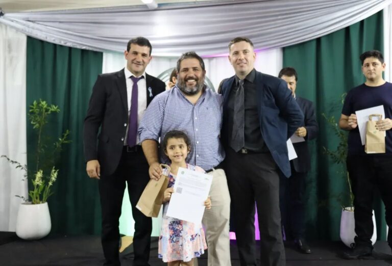 Misiones | 176 nuevos graduados celebraron su colación en la Facultad de Ciencias Forestales de la UNaM