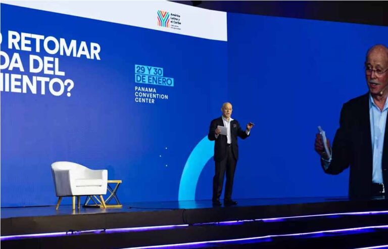 El Planeta Agua: Jeremy Rifkin llama a transformar la relación con la hidrosfera para enfrentar la crisis climática y sostener la vida en la tierra