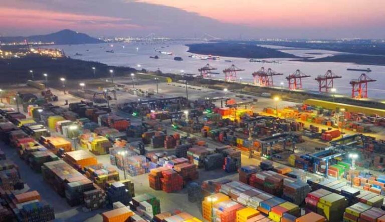 Tensas negociaciones con Trump por aranceles comerciales: China y Canadá reaccionan y México analiza represalias