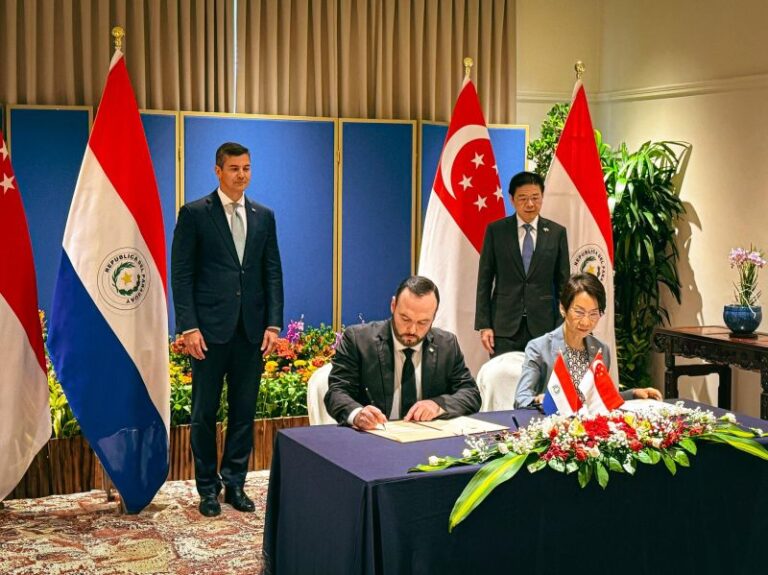 Paraguay y Singapur firmaron acuerdo para avanzar en proyectos de inversión en los mercados internacionales de carbono