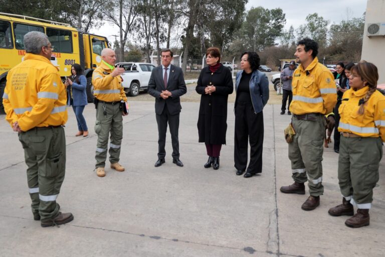 Jujuy | Iniciando la temporada crítica de incendios forestales, articulan un plan de prevención y respuesta para proteger los bosques nativos