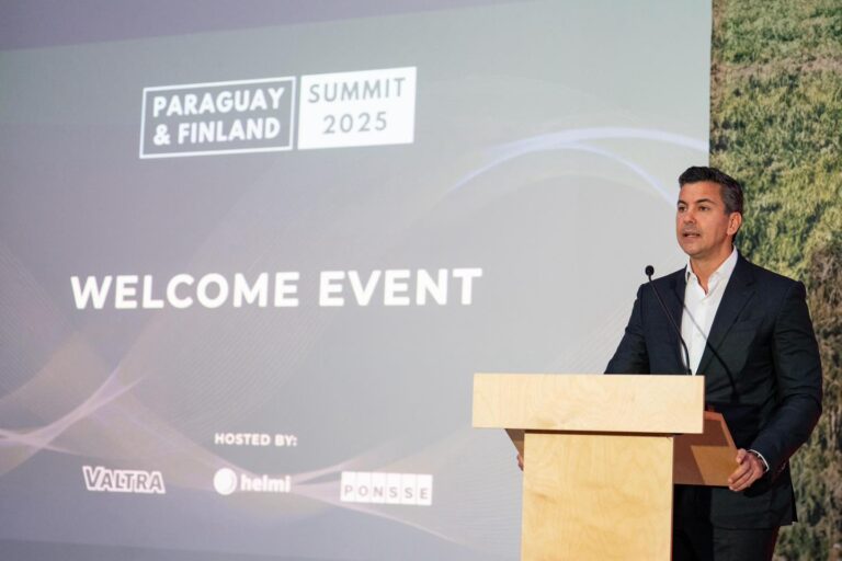 Santiago Peña impulsa a Paraguay como hub regional de ensamblaje y distribución de partes industriales ante compañías líderes finlandesas