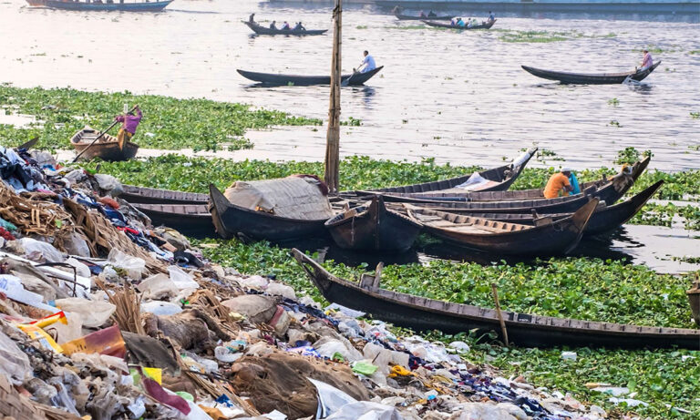 La contaminación plástica es una crisis de salud mundial, según un nuevo informe de WWF