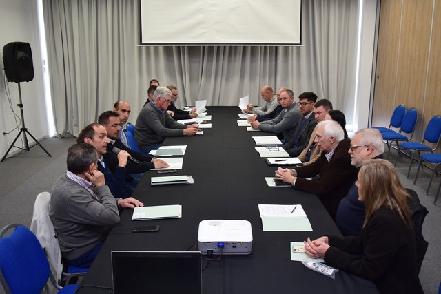 Entre Ríos | Gobierno provincial y representantes del sector privado se unen para impulsar el desarrollo logístico de la industria forestal