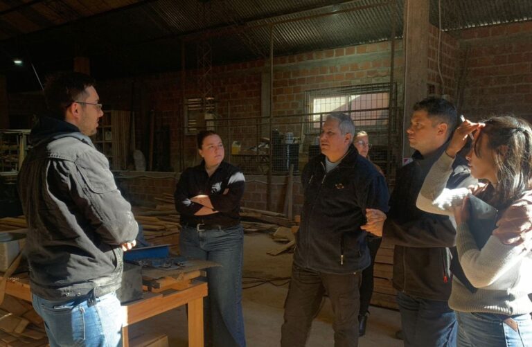Misiones | Desde el Ministerio de Industria de la provincia impulsan programa de competitividad para los sectores muebleros y metalmecánico 